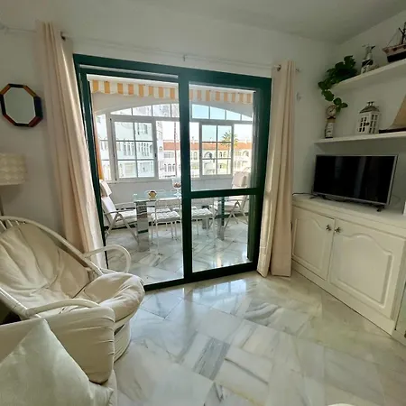 Apto Laguna Con Piscina Apartment